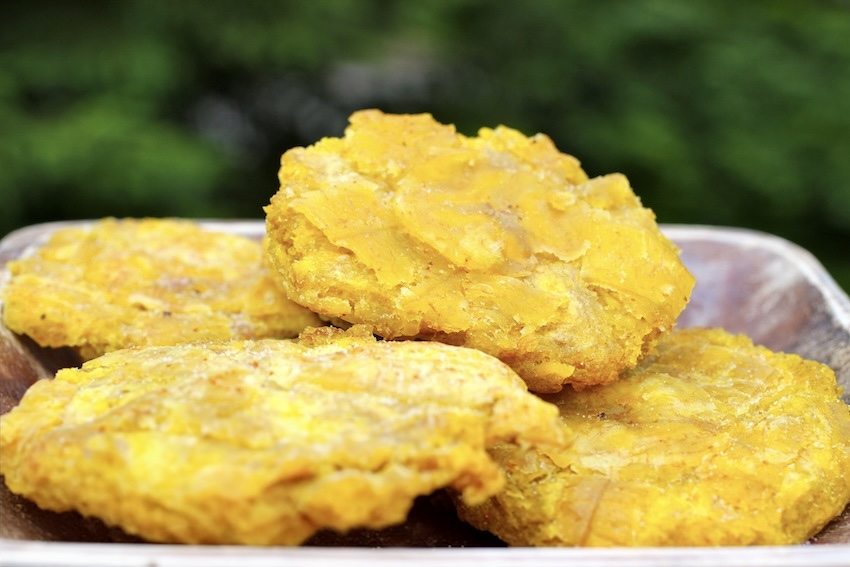 5 Patacones